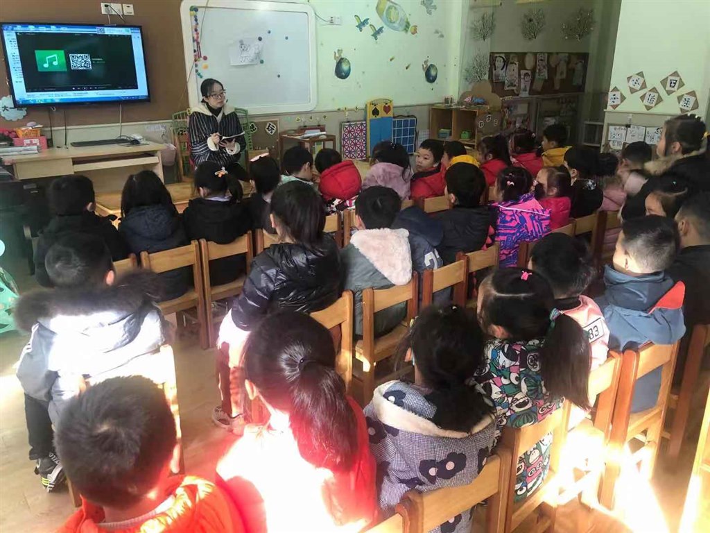 实习生2.jpg