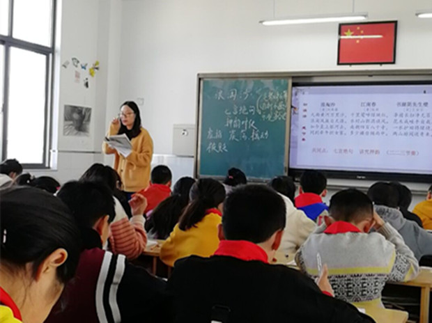 肖媛媛_副本.jpg 肖媛媛_副本.jpg