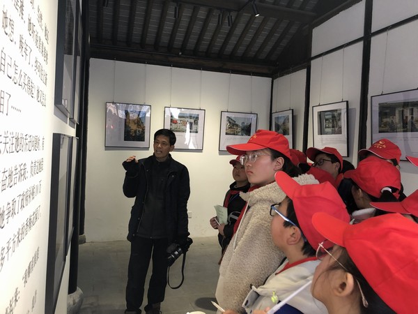 洛小武报小记者寻青果巷 (13).jpg