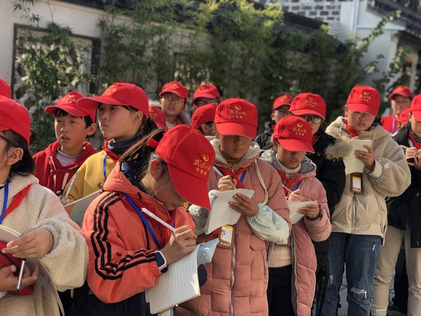 洛小武报小记者寻青果巷 (7).jpg