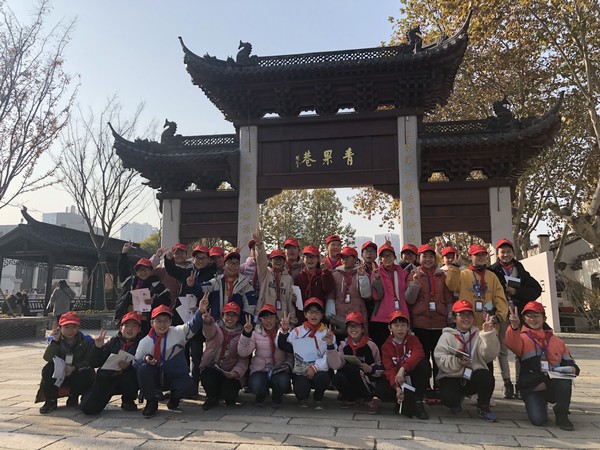 洛小武报小记者寻青果巷 (16).jpg