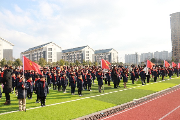 光荣少先队.JPG