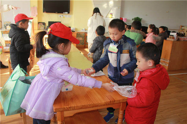 龙幼乐享元旦:携手趣玩 “鼠”你最棒2.jpg