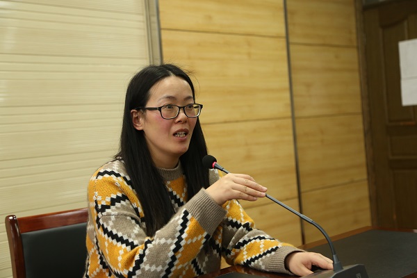 二届六次教代会2.JPG