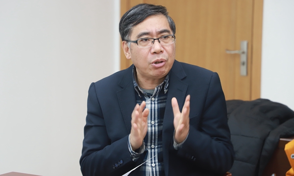 图2李校长.JPG