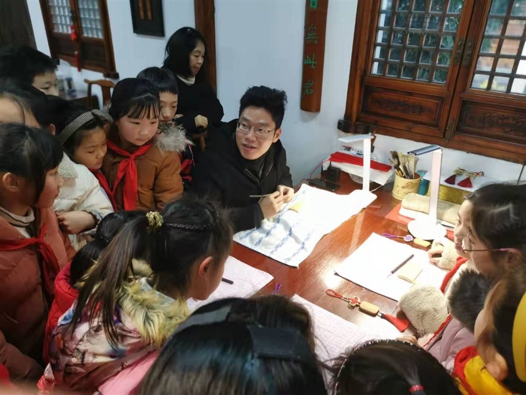 微信图片_20200110175246.jpg