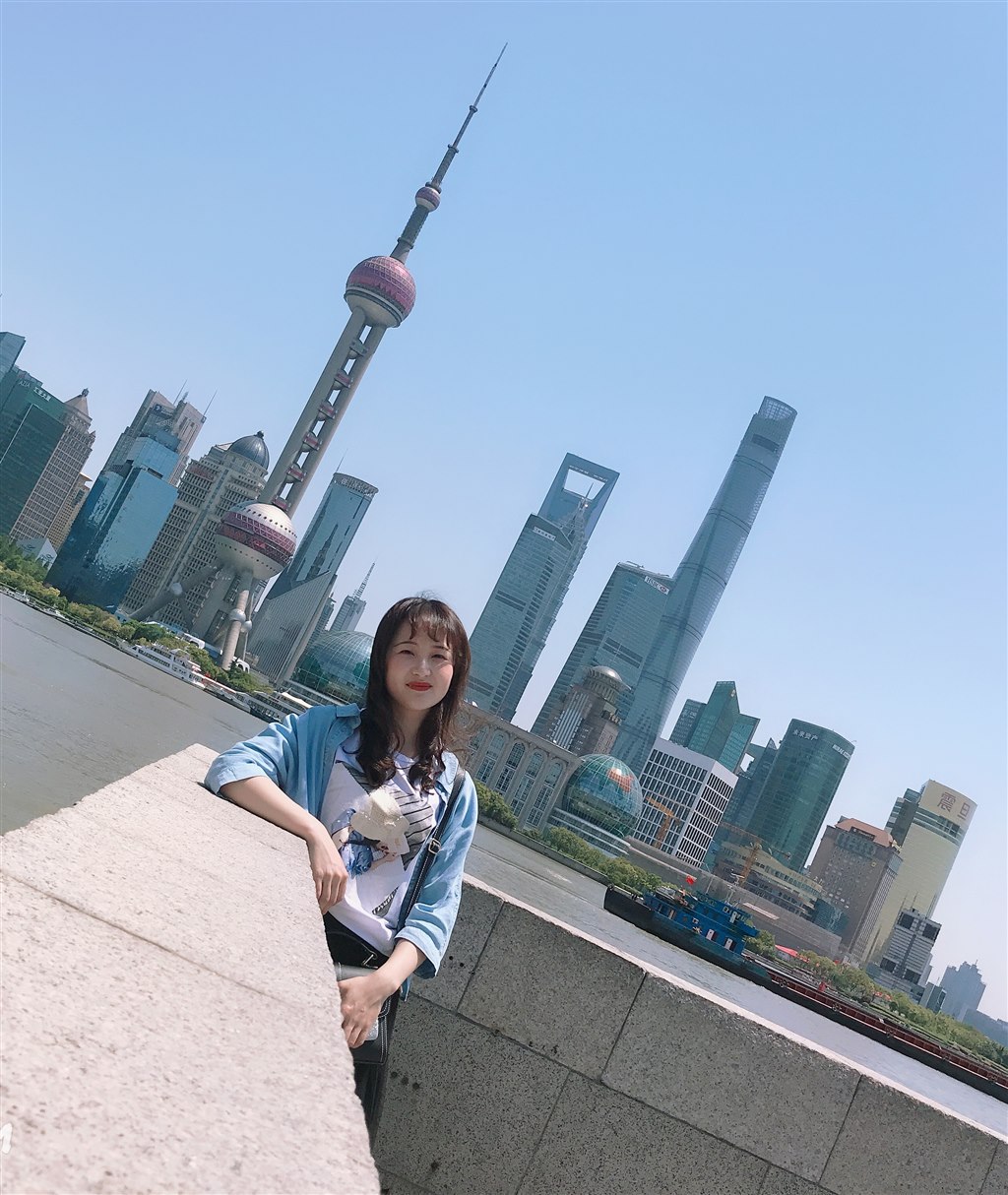 张晴照片.JPG