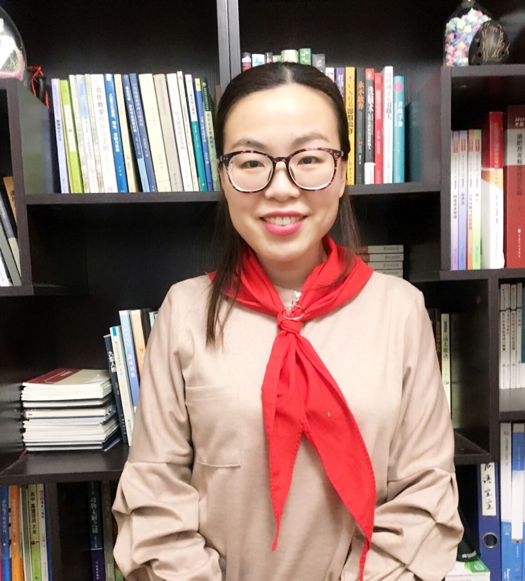 袁亚萍.jpg