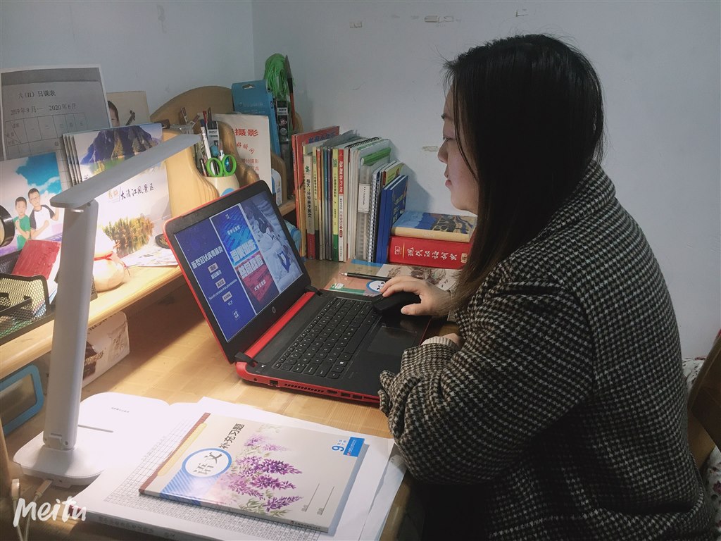 李新艳2.jpg