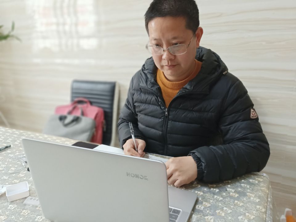 是亚明2.jpg