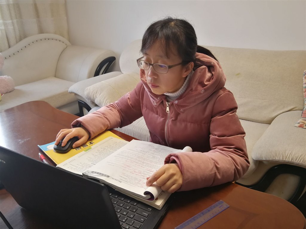 姚晶.jpg
