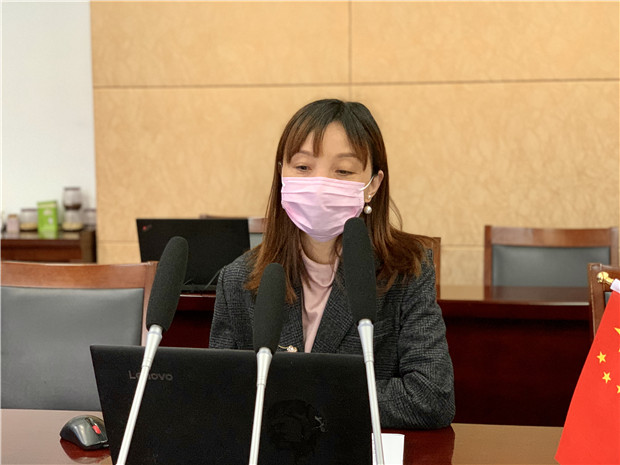 顾校长讲话.JPG