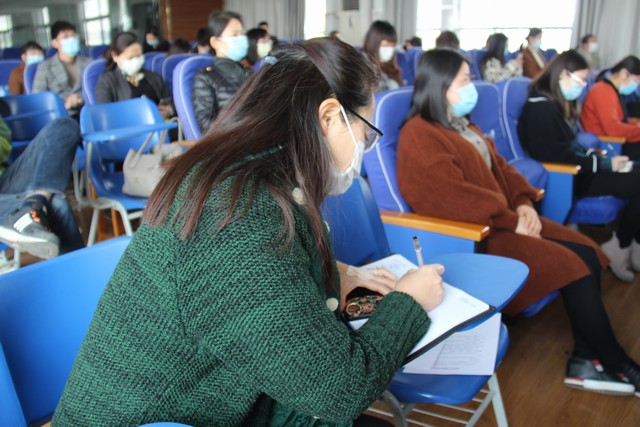 学部会议 (19).JPG