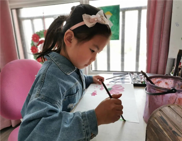 2020.4.23 龙幼：最美人间四月天 正是读书好时节3.jpg