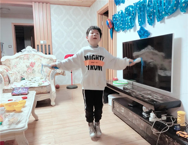 2020.4.23 龙幼：最美人间四月天 正是读书好时节5.jpg