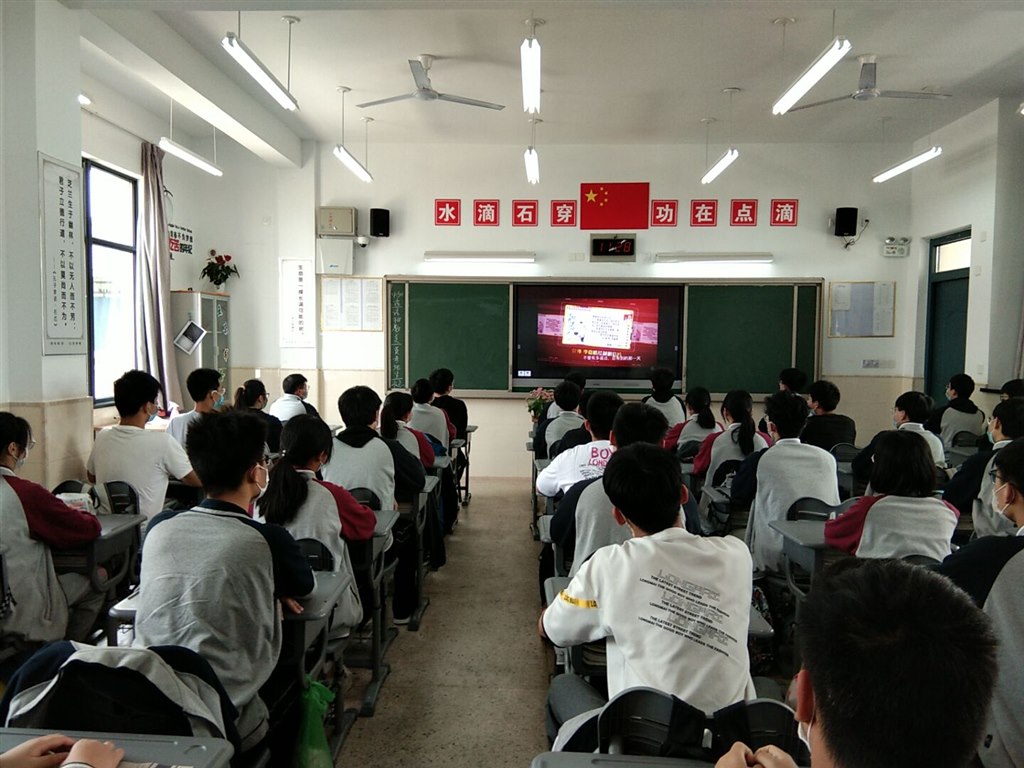 观看视频.jpg