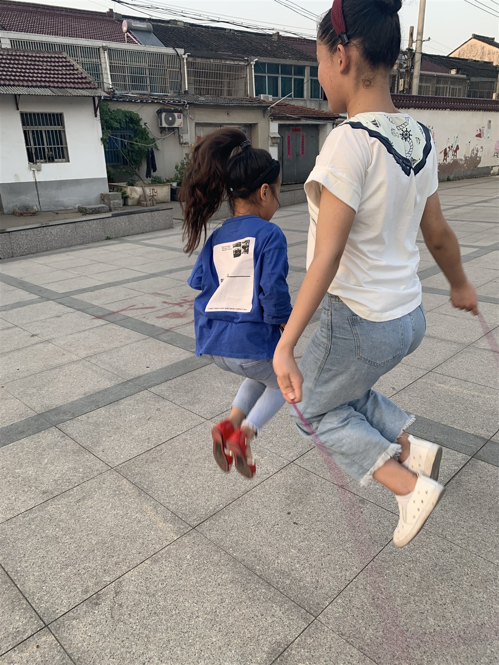 二2班邓冉.jpg