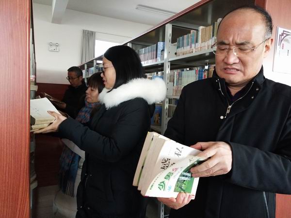 图书清理1.jpg