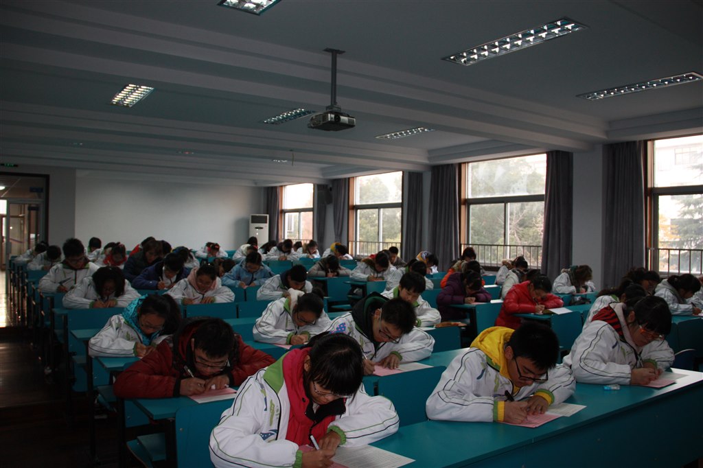当场书写英语，展示各种字体.JPG