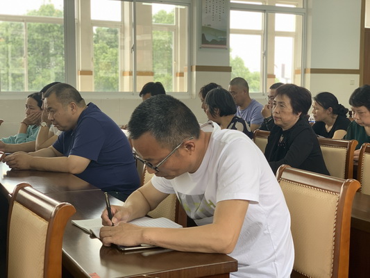 参会5_调整大小.jpg 参会5_调整大小.jpg