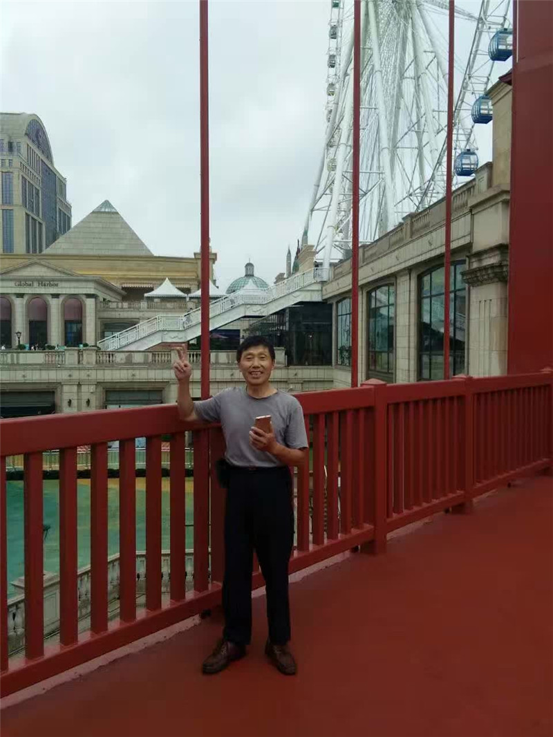 74届高中周文平.jpg