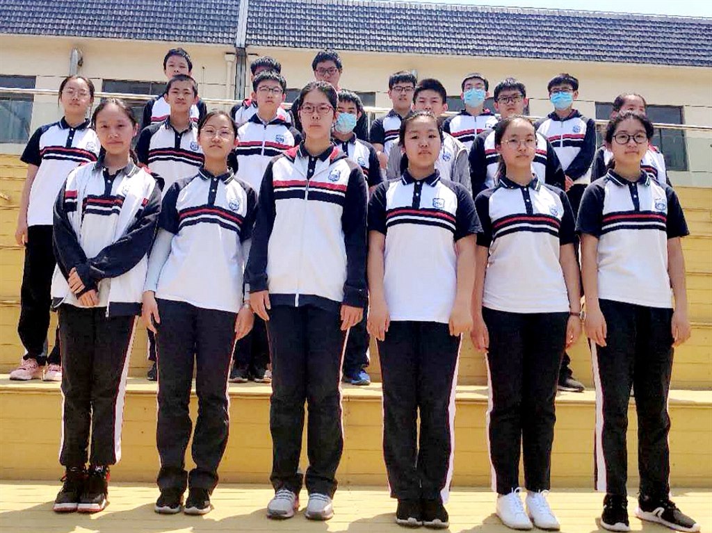 6-八年级获二等奖同学.jpg
