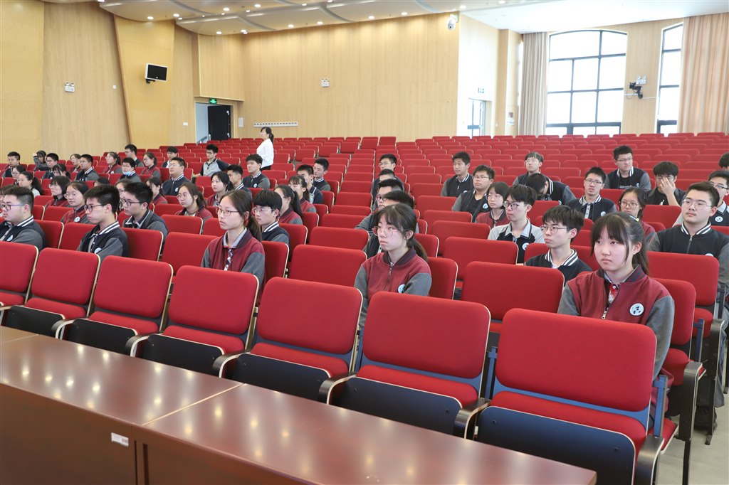 现场聆听1.JPG