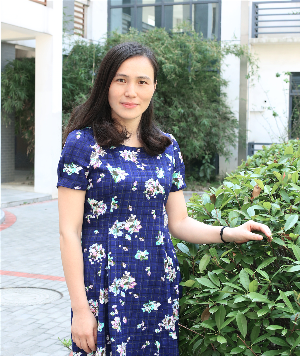 唐小燕照片.png