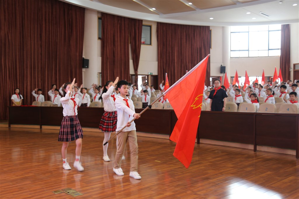 入队仪式18.JPG