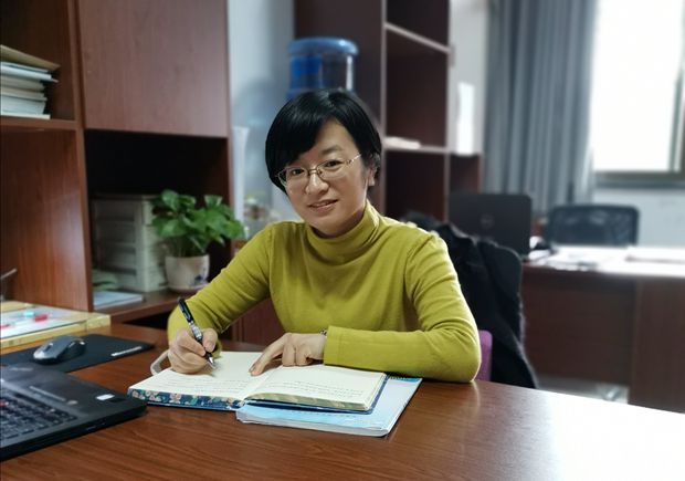 办公室照片（吴敏）_副本.jpg