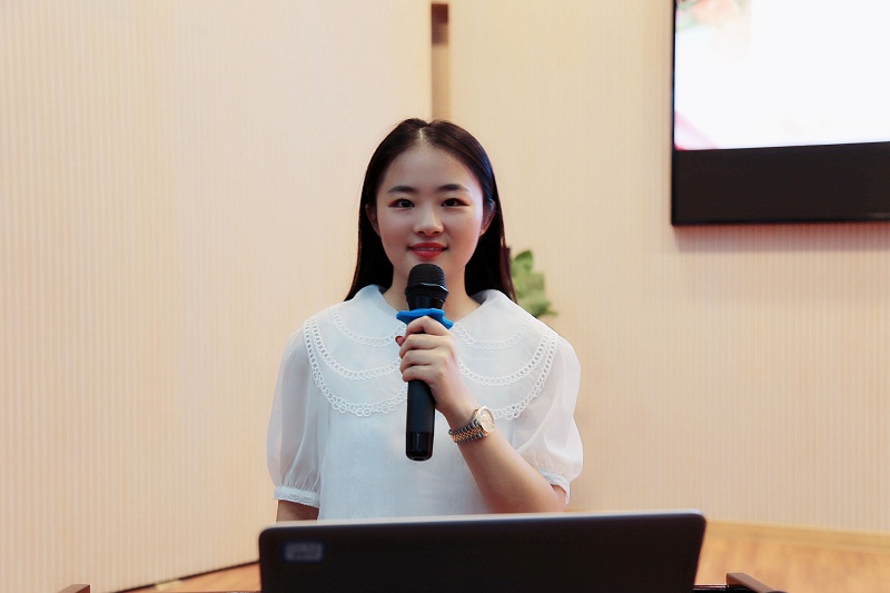 查婧文.jpg