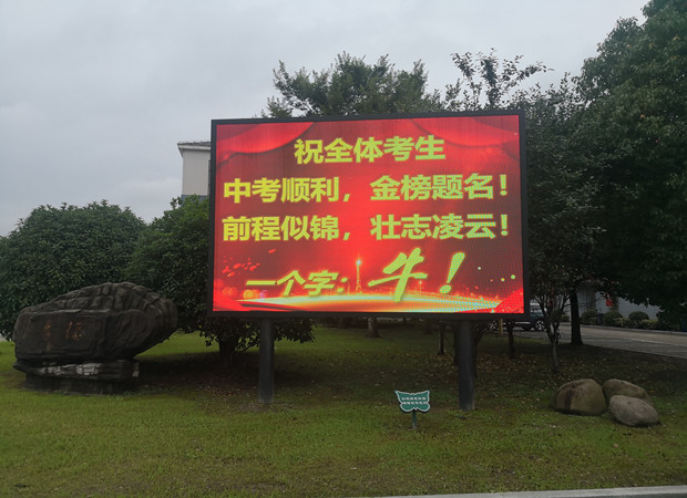 ~%TO@~A_`)YNH5)@C}GIHSN_副本.jpg