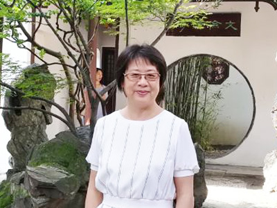 张冬梅.jpg
