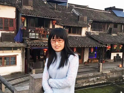 黄华萍.jpg