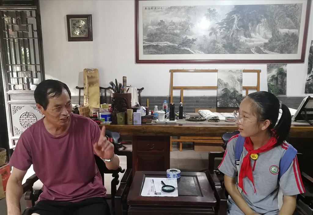 梁老师2.jpg