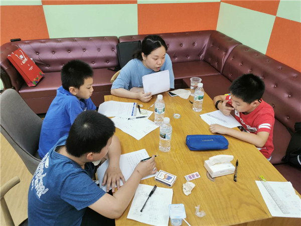 洛小志愿者教师参加镇夏令营结业仪式 (24).jpg