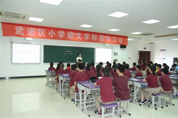 新闻照片4.jpg 新闻照片4.jpg