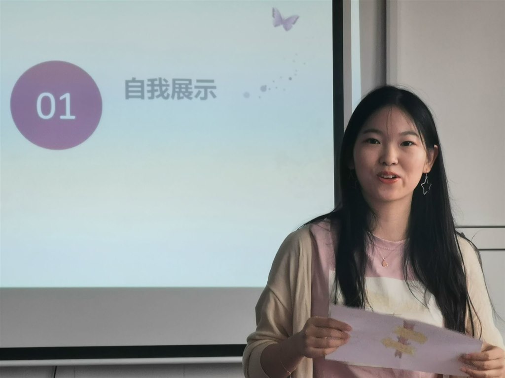 恽丽玲.jpg