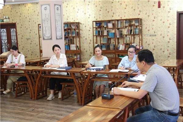 洛小新教师培训会议 (18).jpg