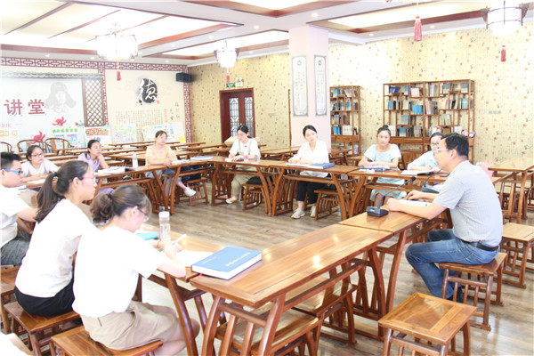 洛小新教师培训会议 (17).jpg