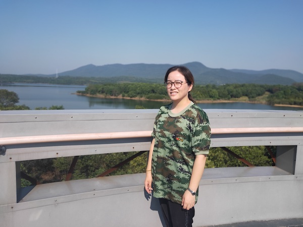 12班祁文娟.jpg 12班祁文娟.jpg