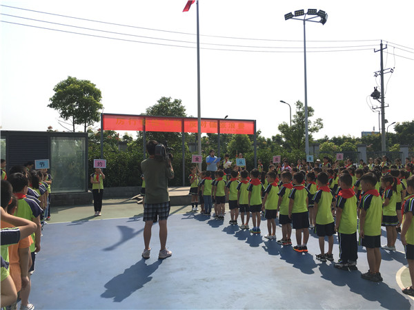 4ac211e66b8915bc732efa1d46caba9.jpg