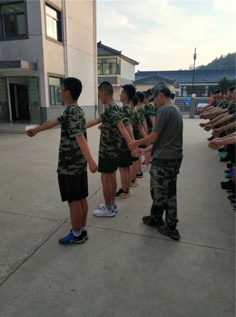 17C42A718C6962ED8EF6C05E20CF4B4A_副本.jpg
