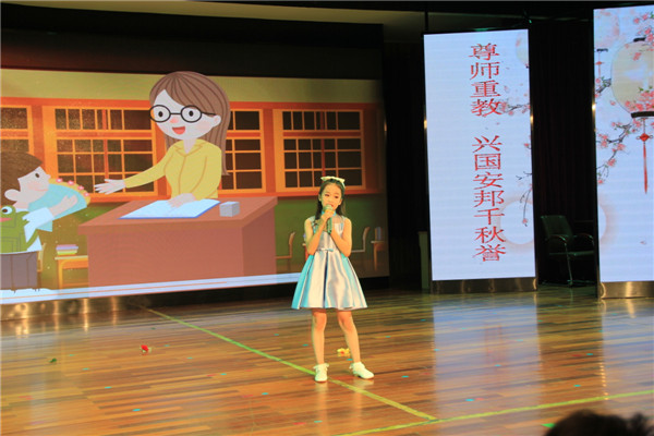 学生个人演唱.jpg