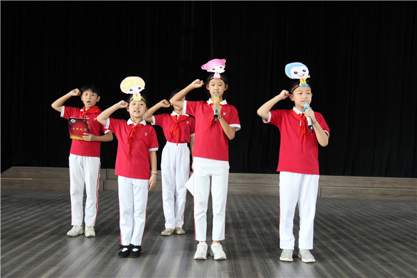 洛小举行心连心优秀学生奖学金颁奖会 (34).jpg