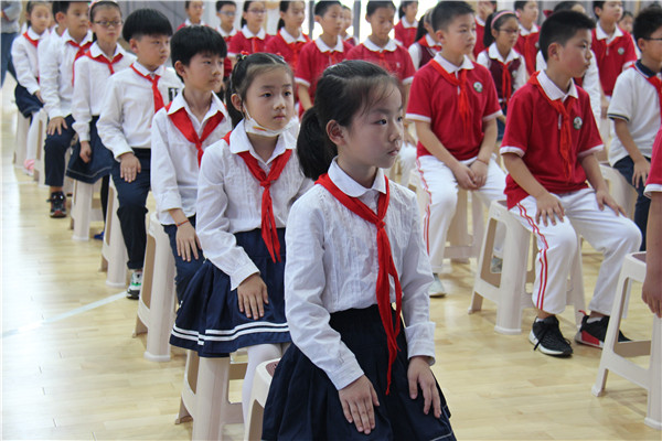 洛小举行心连心优秀学生奖学金颁奖会 (8).jpg