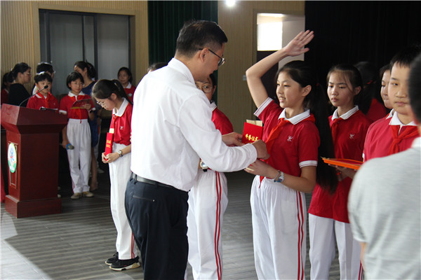 洛小举行心连心优秀学生奖学金颁奖会 (24).jpg