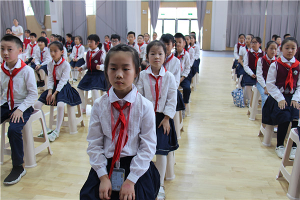 洛小举行心连心优秀学生奖学金颁奖会 (12).jpg