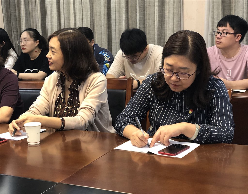 柴校周校参会.jpg