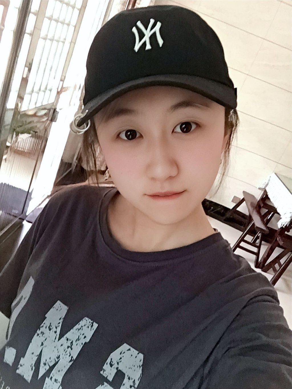 朱莹.jpeg